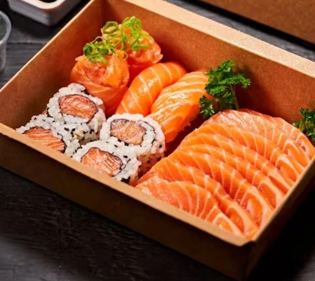 Combinado Salmão 16 Peças